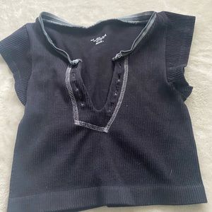 Urban Outfitters black baby t. Size XS/S